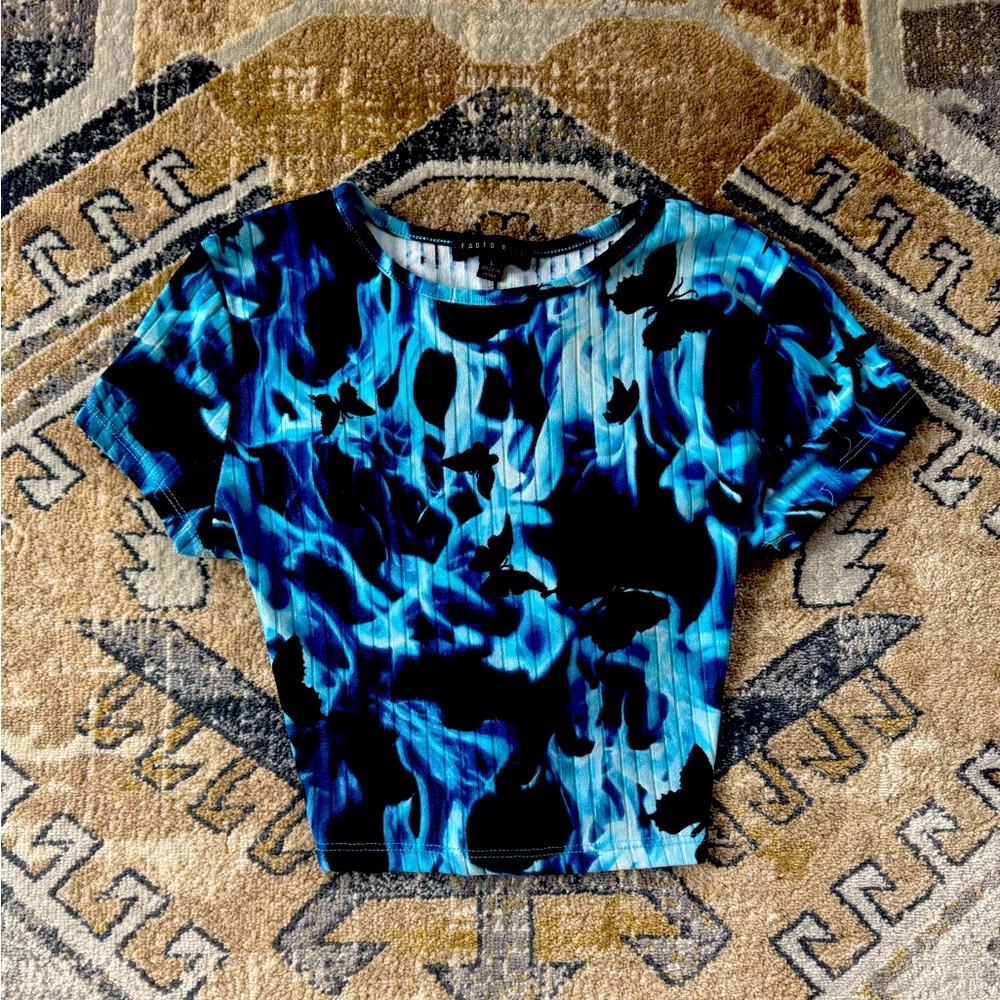 Blue Graphic Crop Short Sleeve Tee